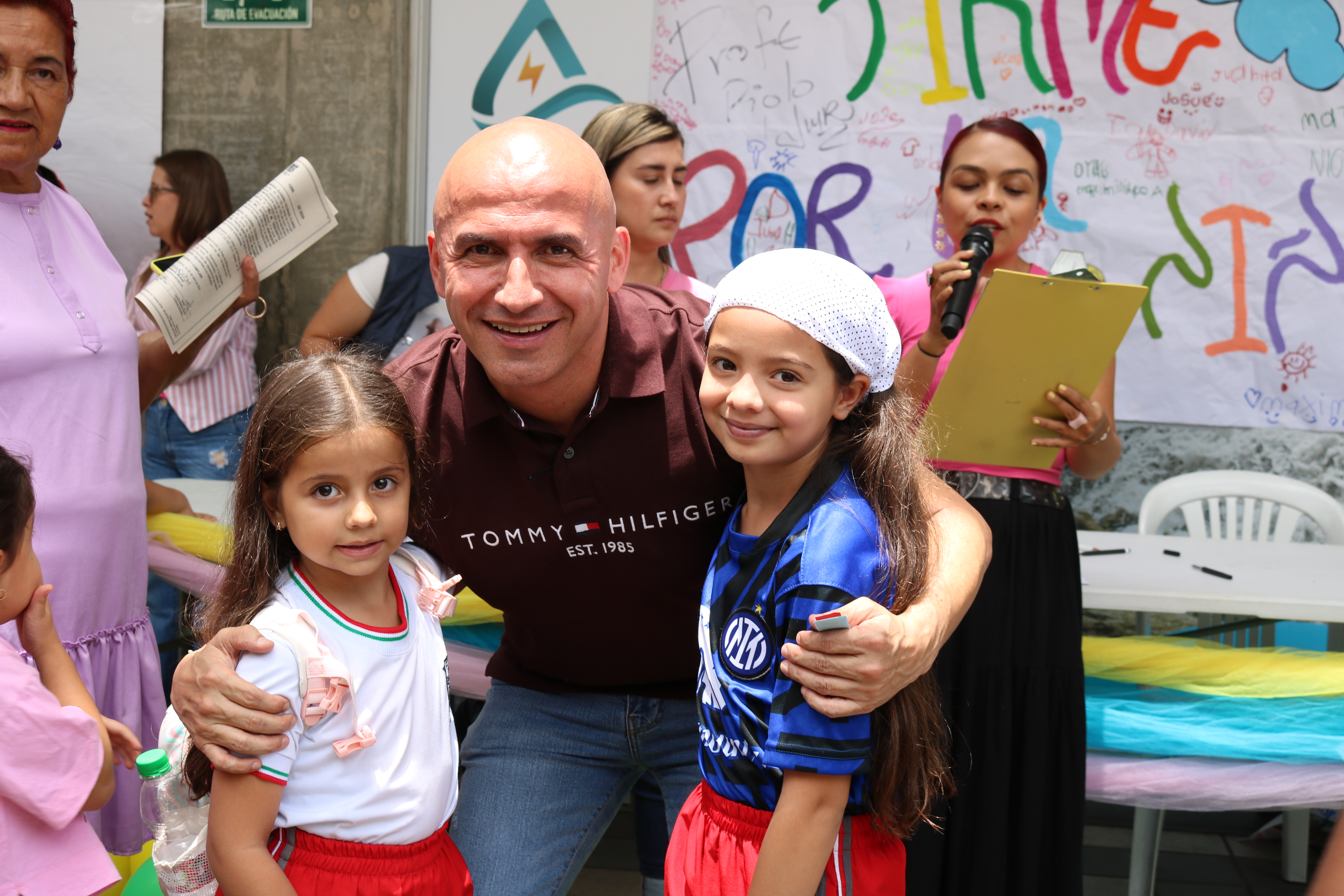 Imagen del álbum Entrega del Manifiesto de la niñez