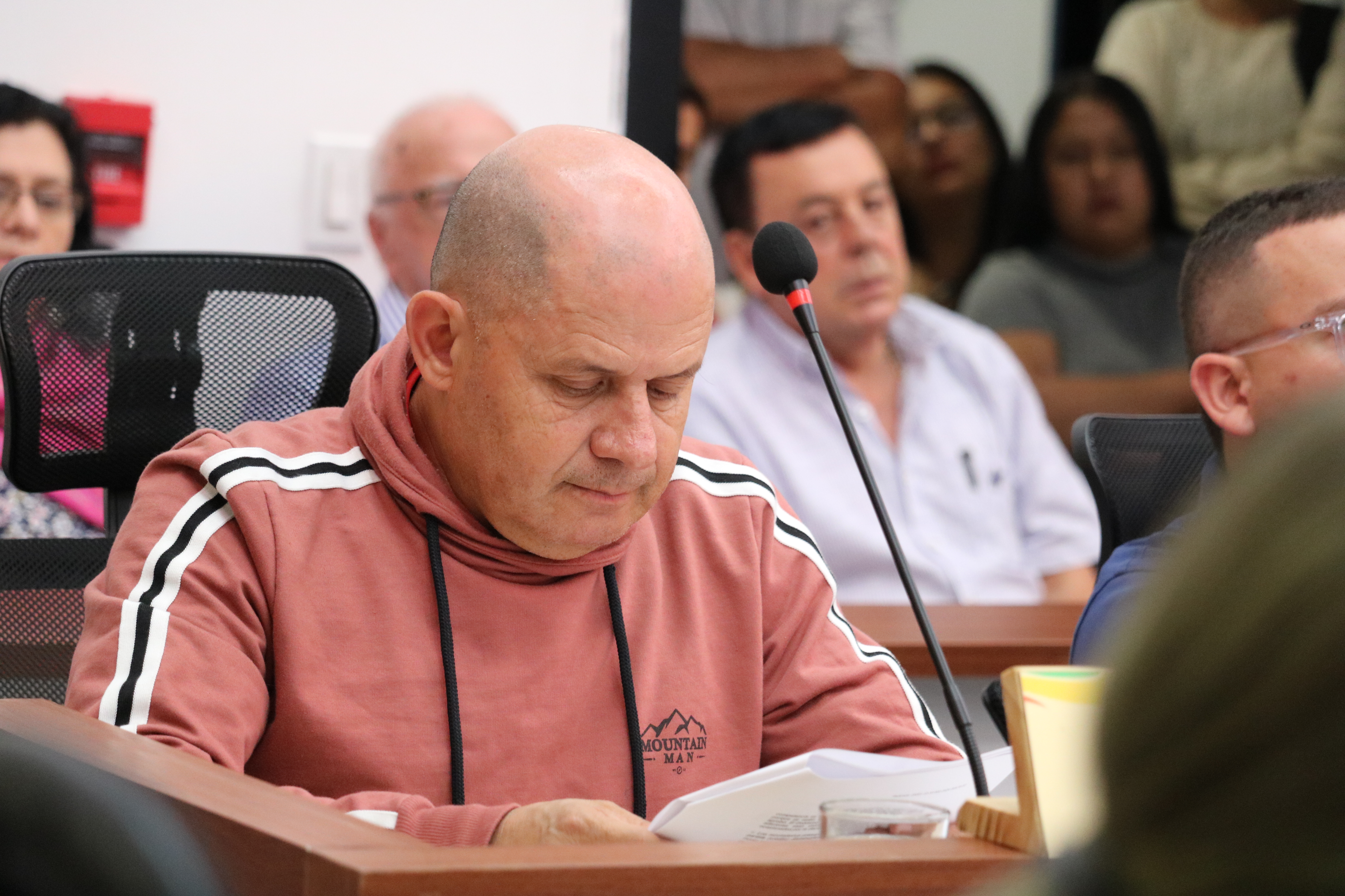 Imagen del álbum Sesiones Ordinarias Agosto