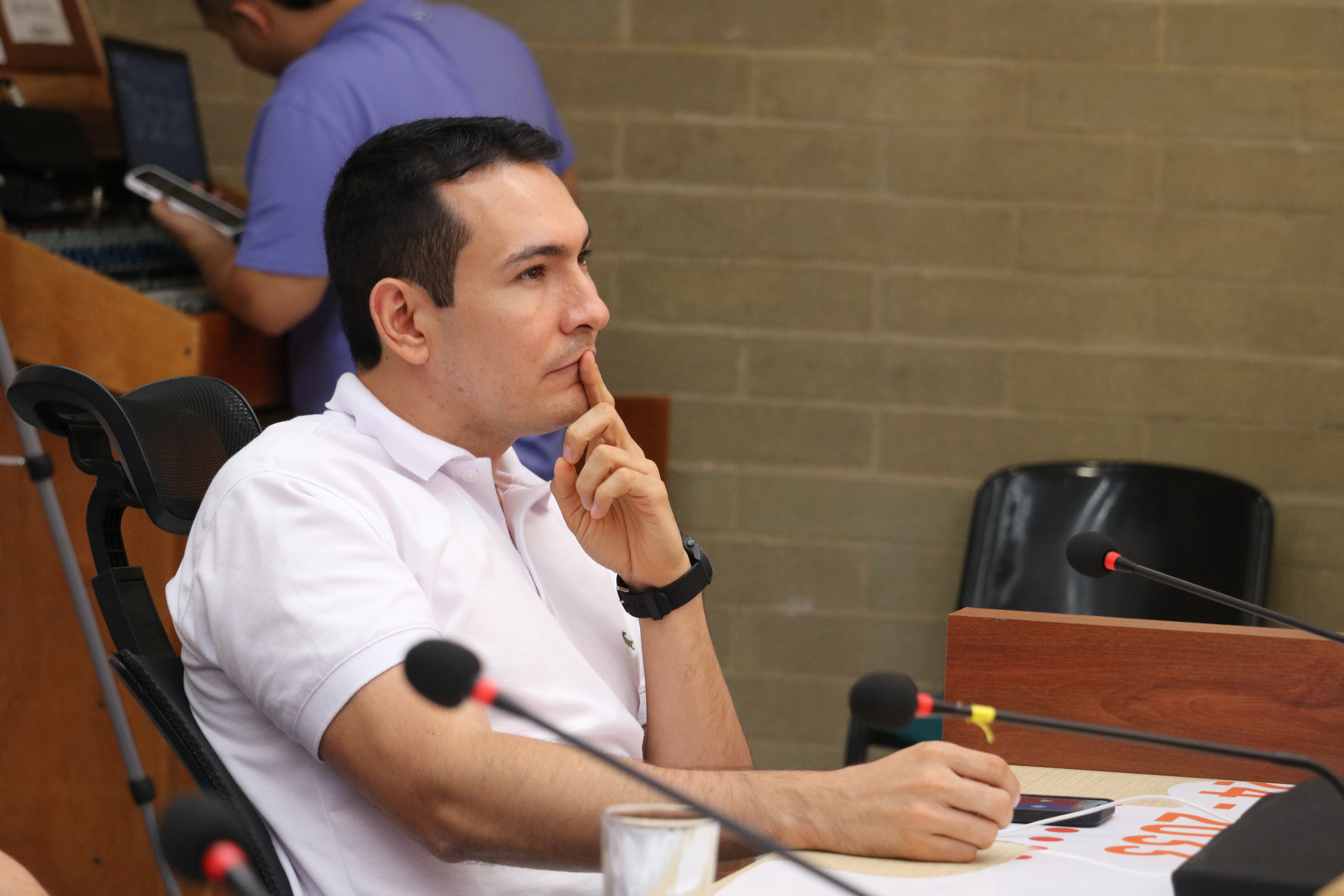 Imagen del álbum Sesiones Ordinarias Agosto