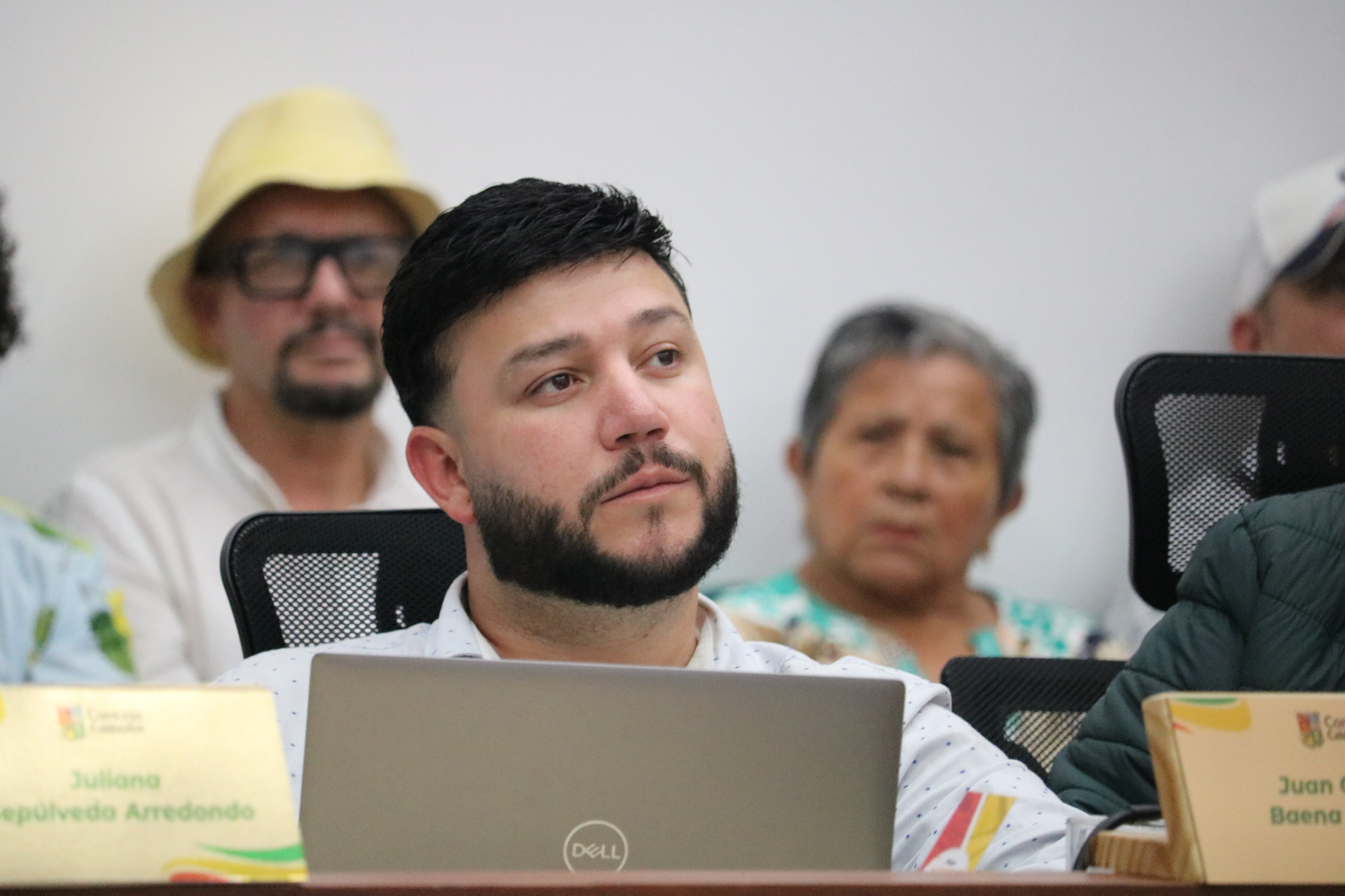 Imagen del álbum Sesiones Ordinarias Agosto